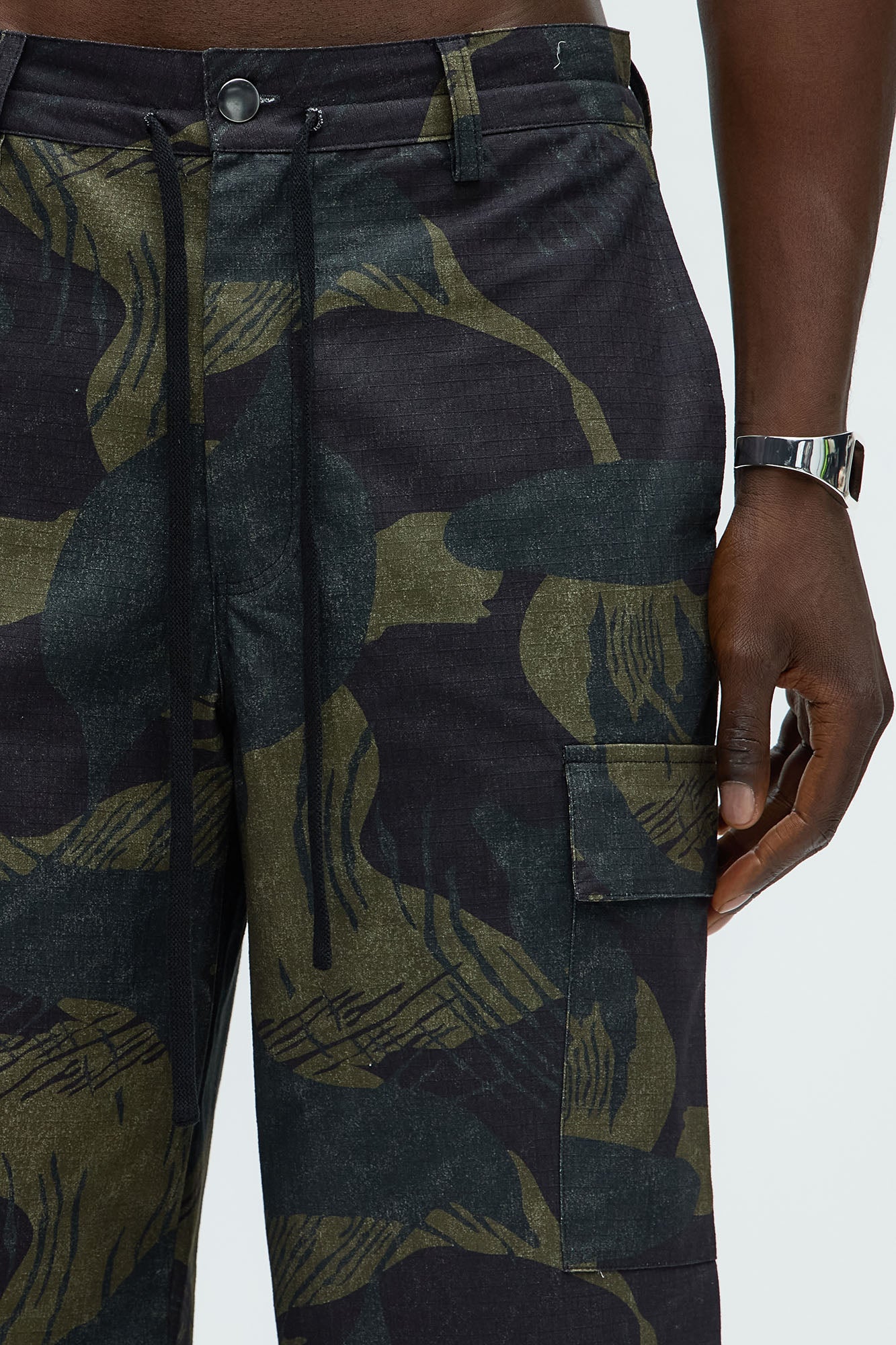 Baggy Trevor Cargo Pants - Camouflage - Image 4
