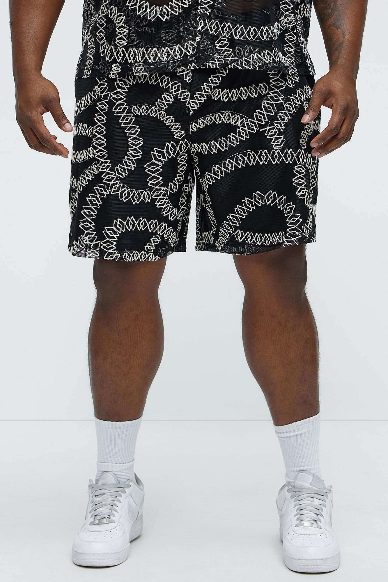 Embroidered Netting Relaxed Shorts - Black - Image 5