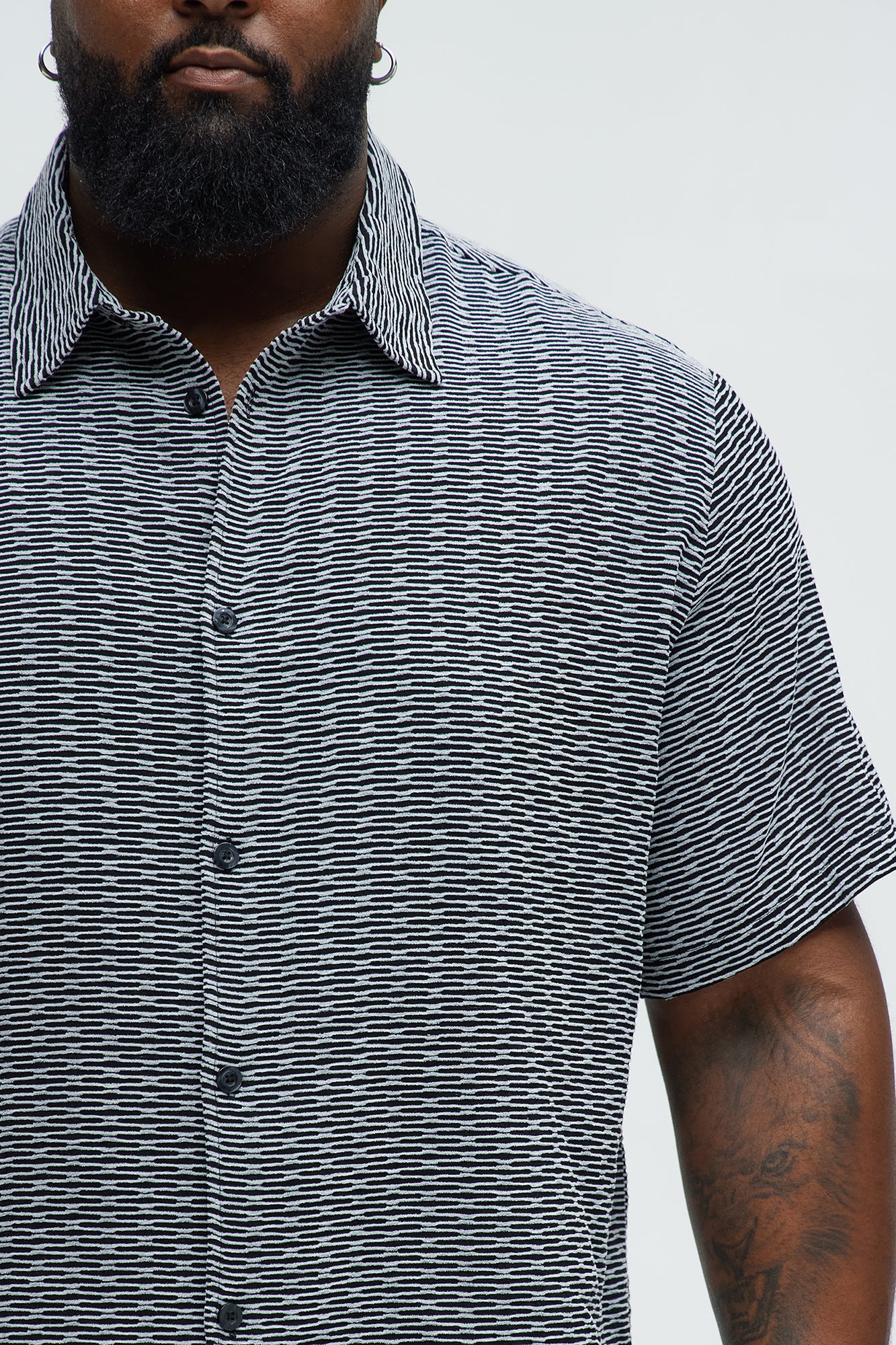 Textured Chenille Pattern Button Up Shirt - Black/White - Image 7