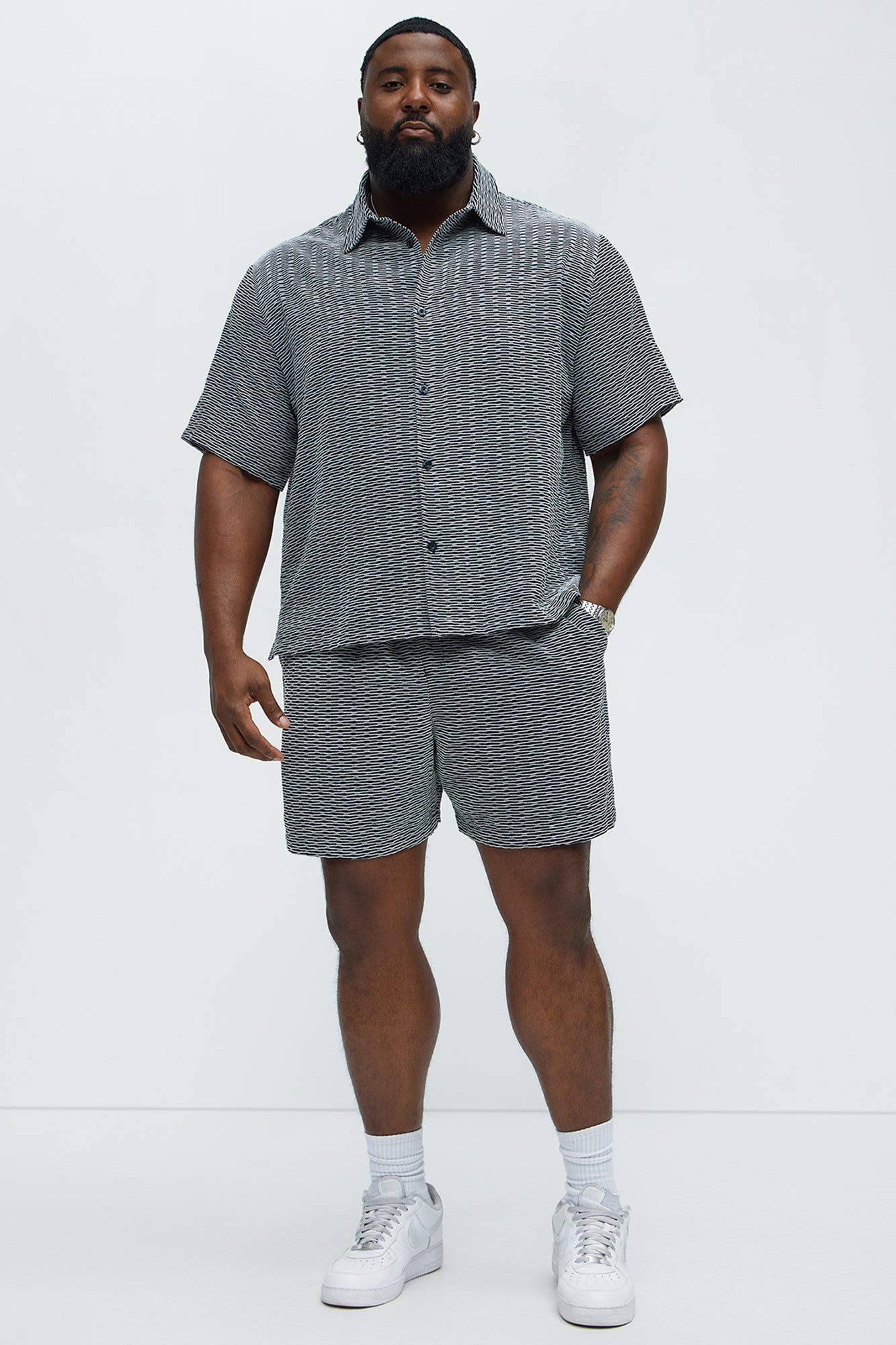 Textured Chenille Pattern Shorts - Black/White - Image 7