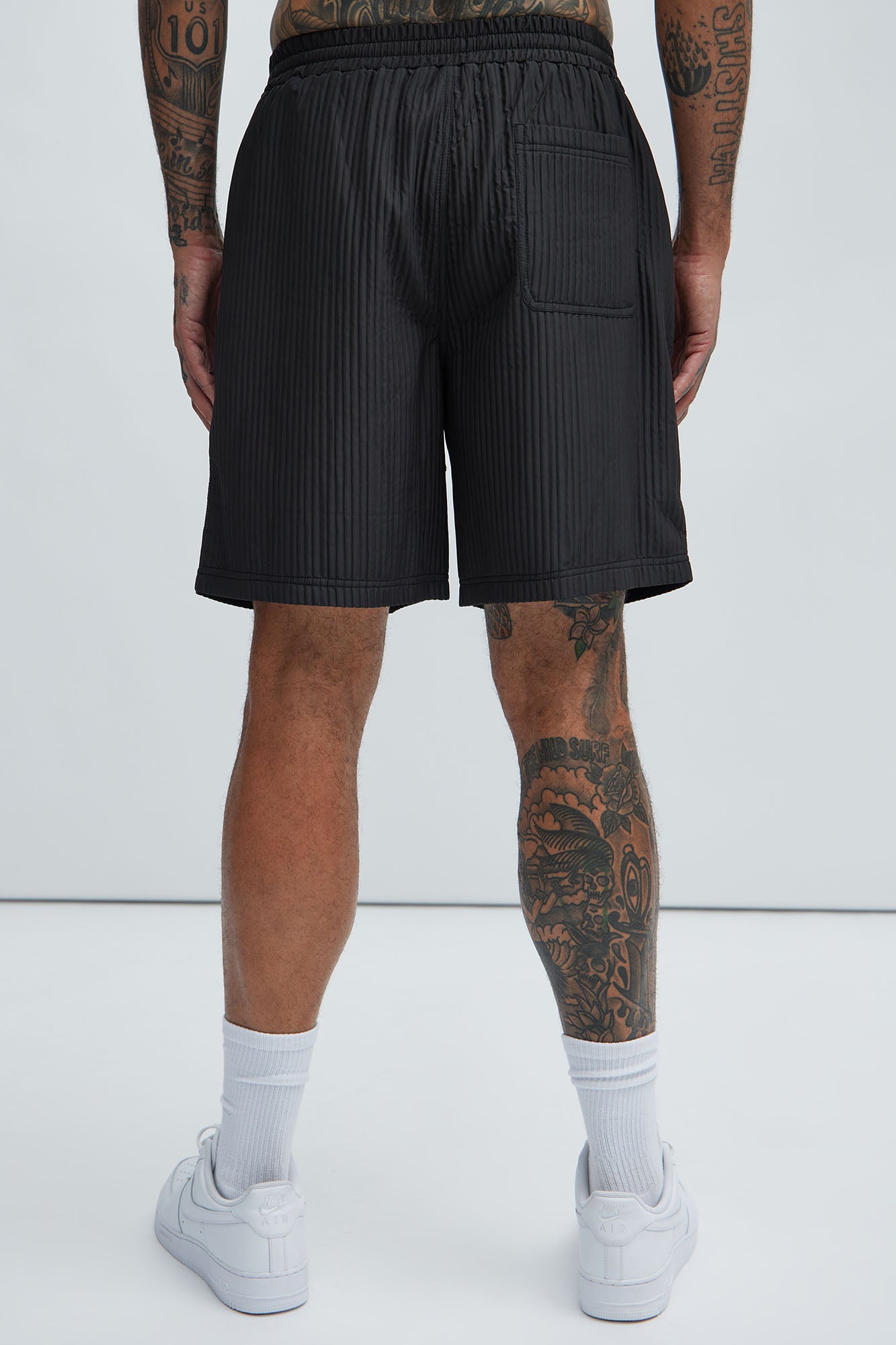 Santiago Relaxed Shorts - Black - Image 5