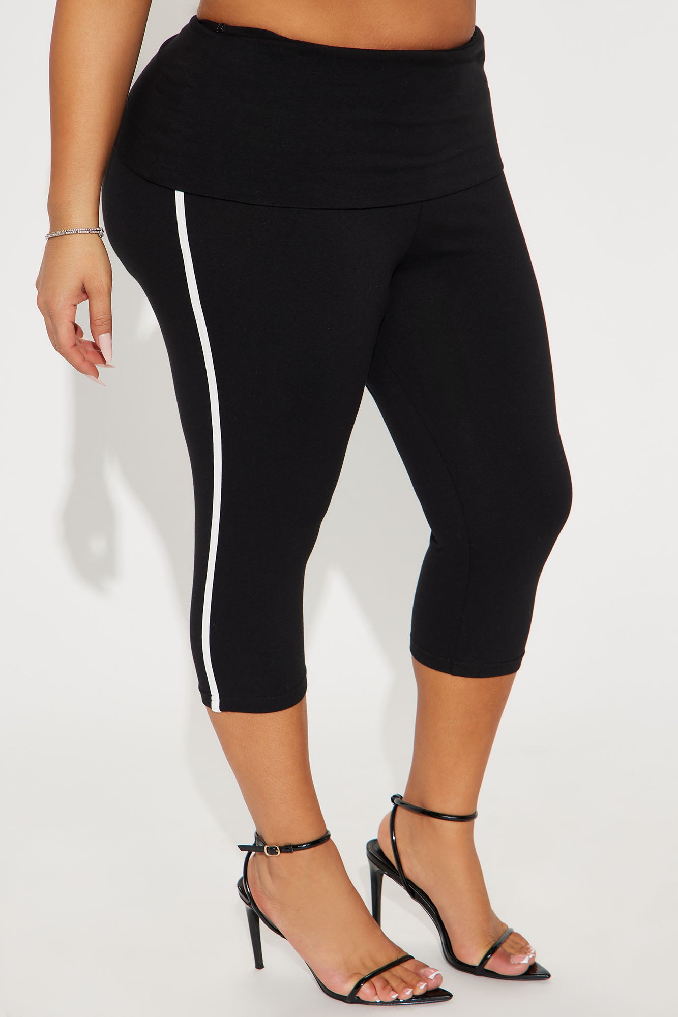 What Attitude Foldover Waistband Capri Legging - Black/White - Image 5