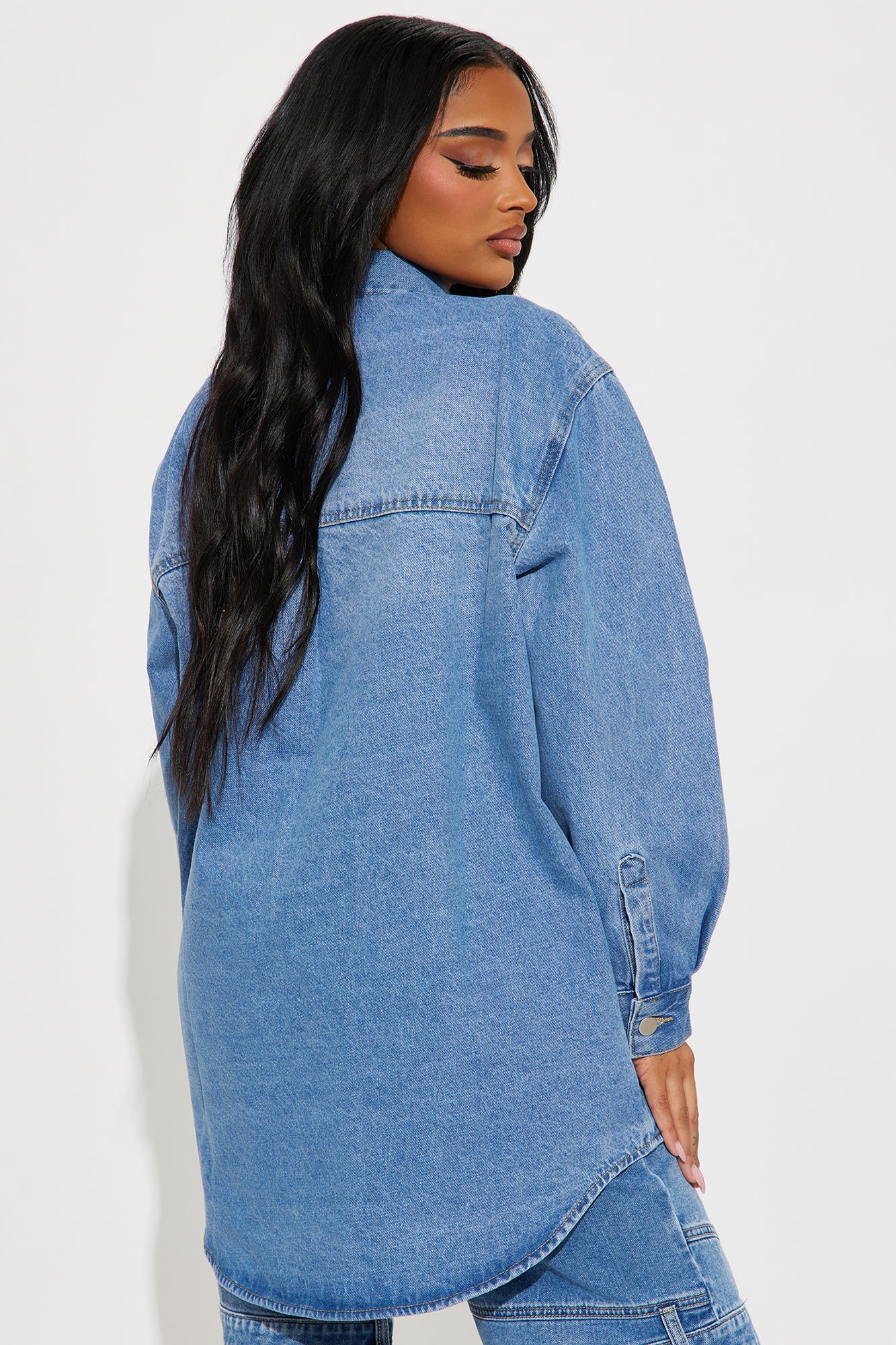 Kinsley Oversized Denim Shacket - Medium Wash - Image 4