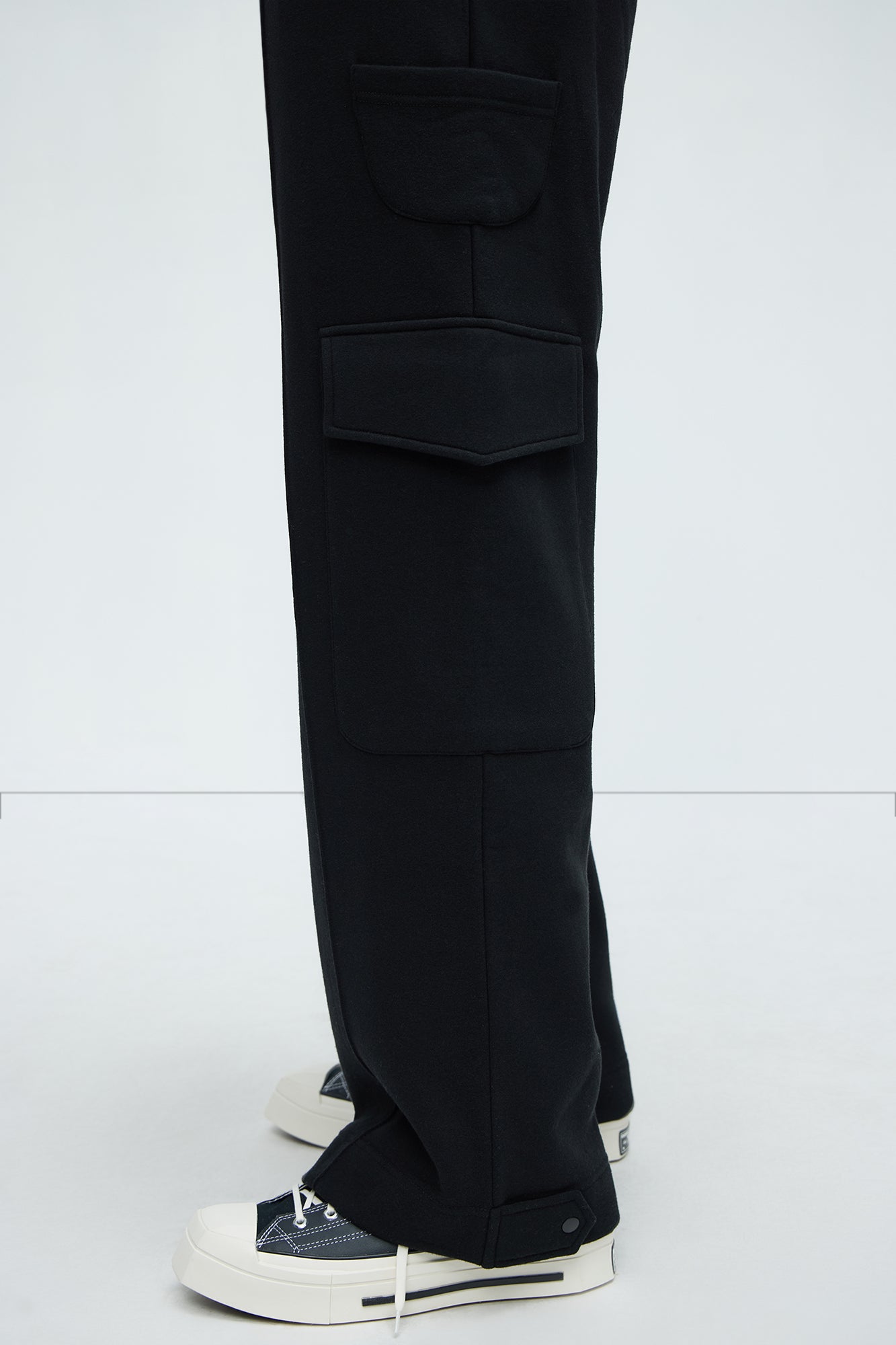 Tyson Baggy Cargo Sweatpants - Black - Image 4