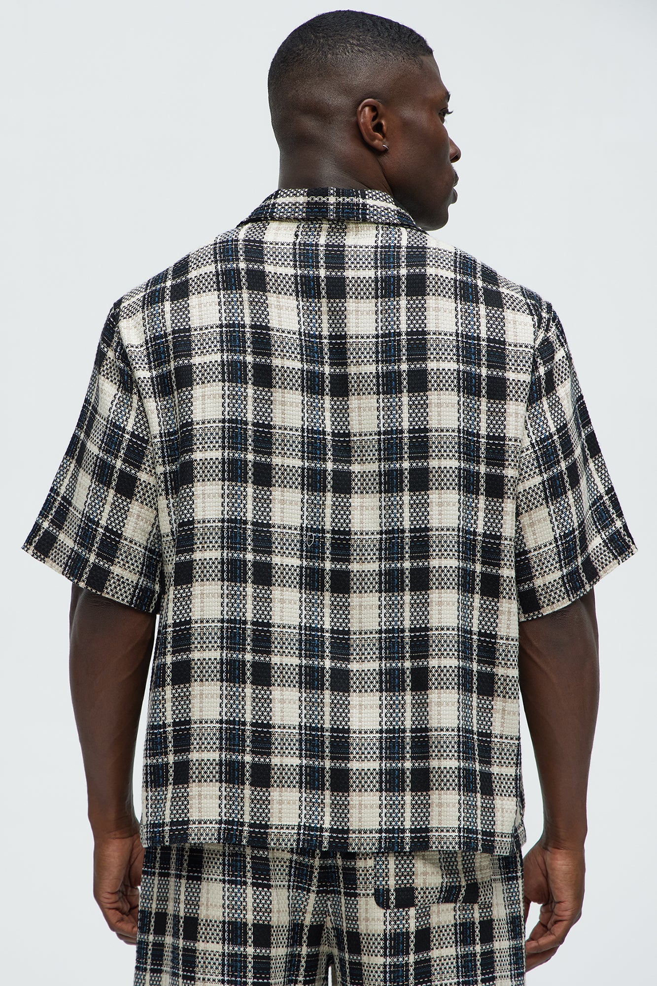 Plaid Basket Weave Cropped Button Up Shirt - Black/combo - Image 4