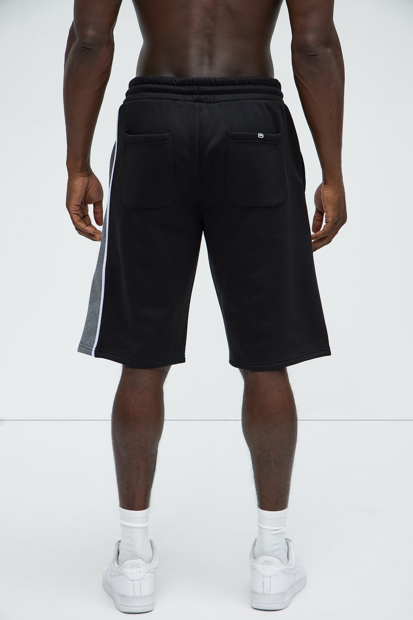 Ecko Unltd Logo Sweatshorts - Black - Image 4