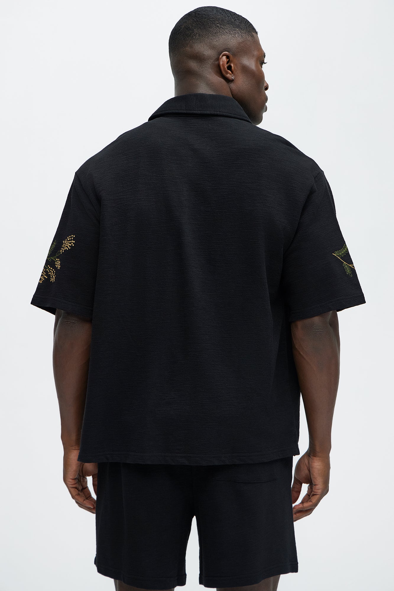 Berries And Bloom Embroidered Shirt - Black - Image 4