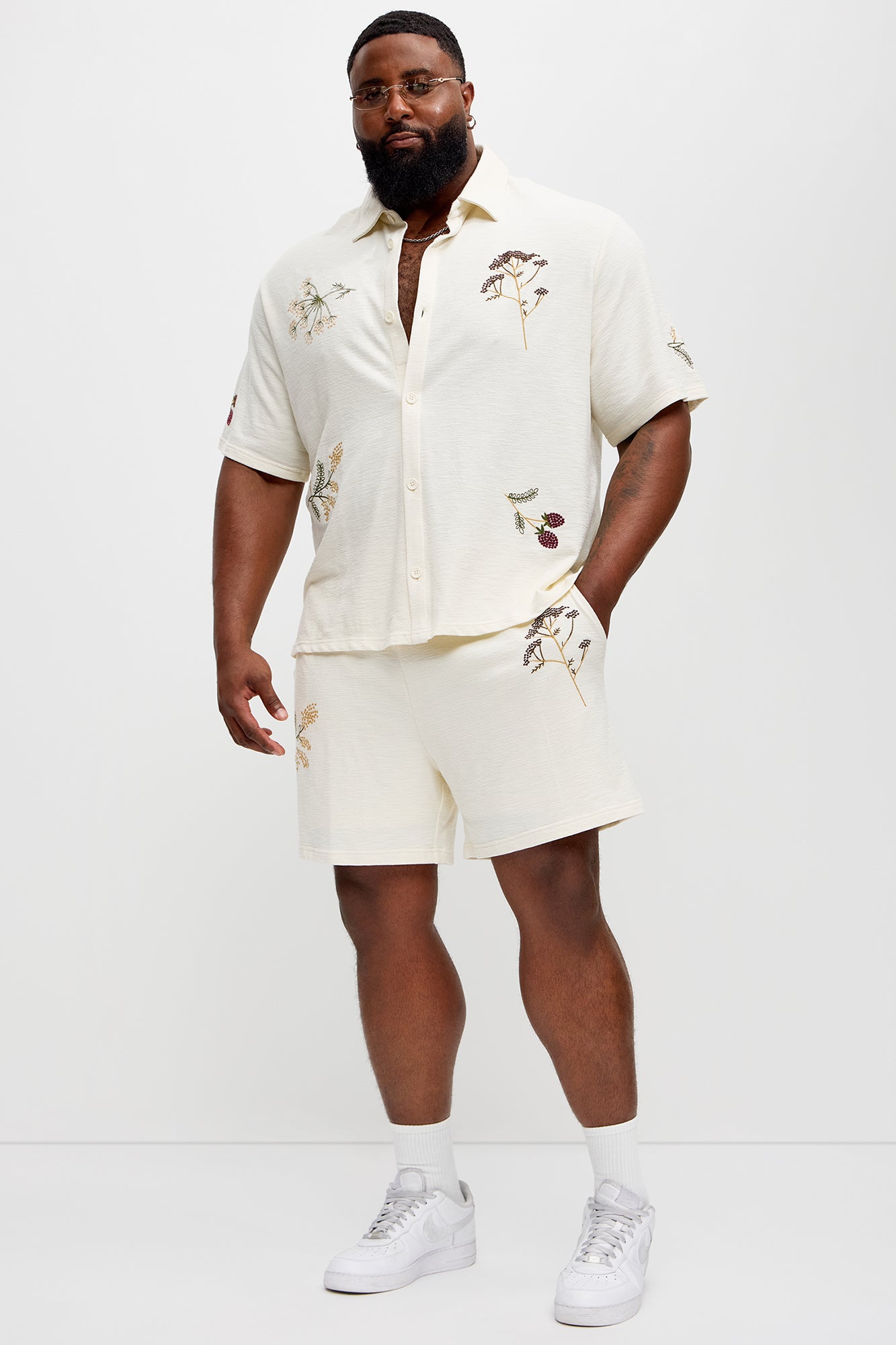 Berries And Blooms Embroidered Shorts - Cream - Image 7
