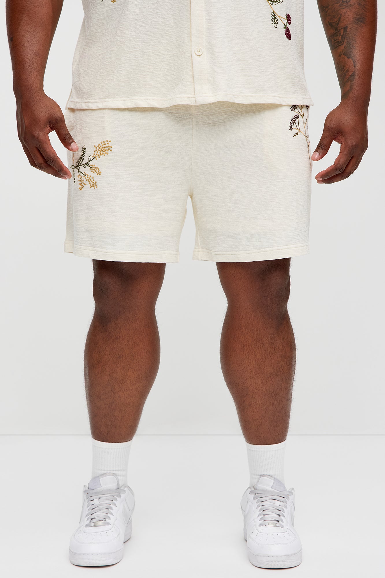Berries And Blooms Embroidered Shorts - Cream - Image 6