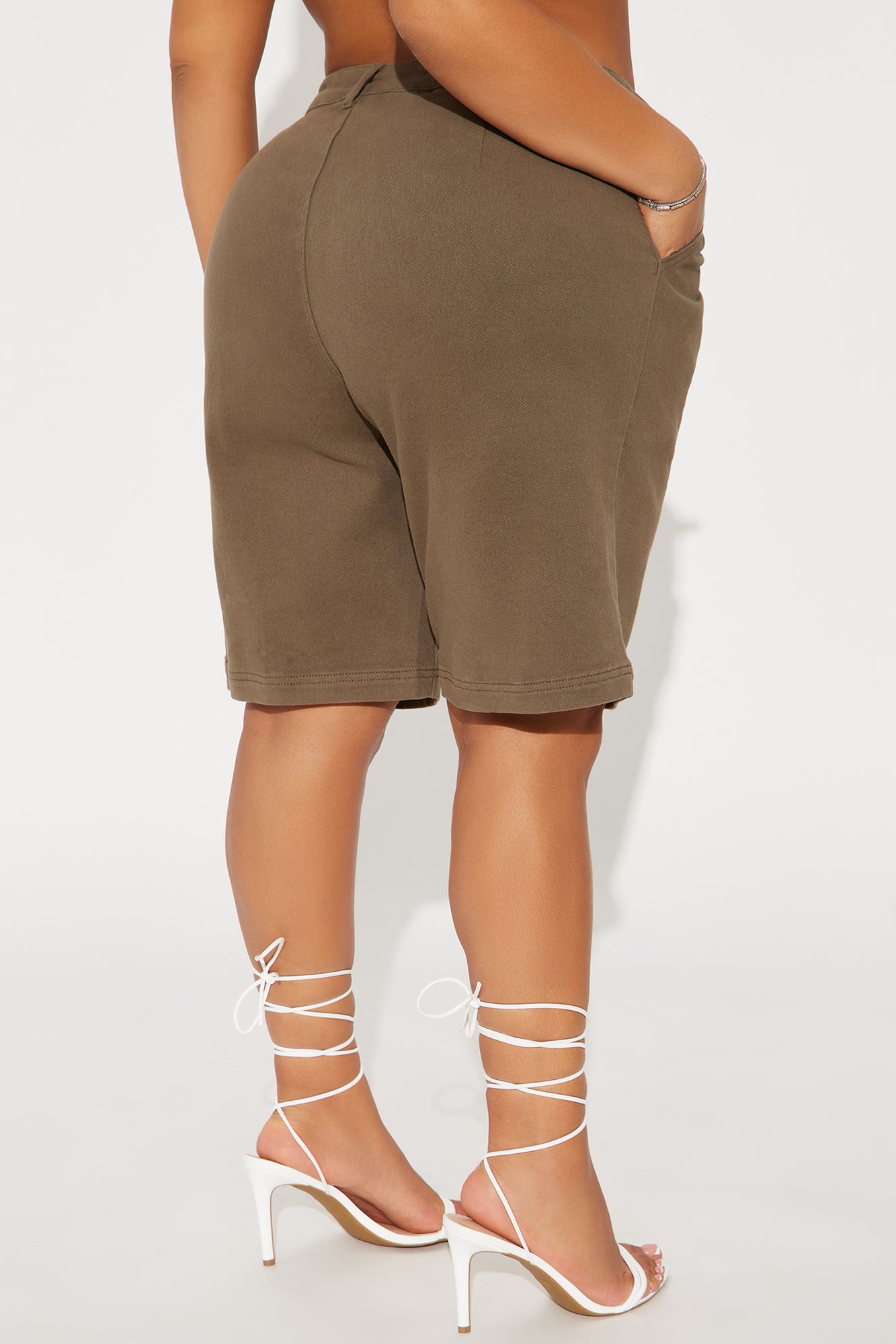 Adessa Bermuda Short - Olive - Image 6