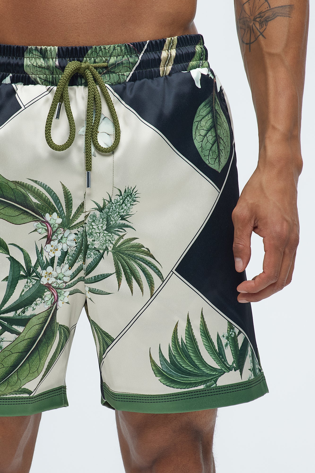 Agrarian Printed Short - Green/combo - Image 4