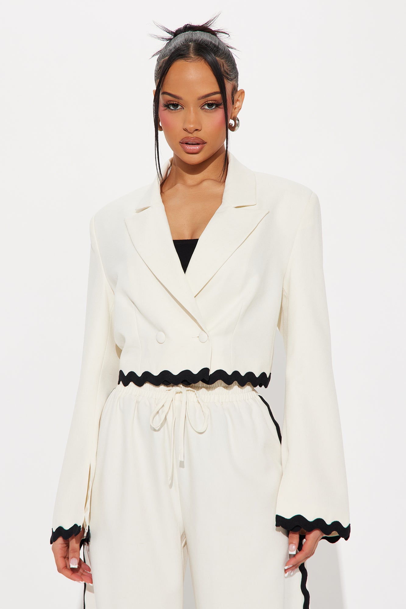 Take Me Higher Cropped Blazer - Cream - Image 3