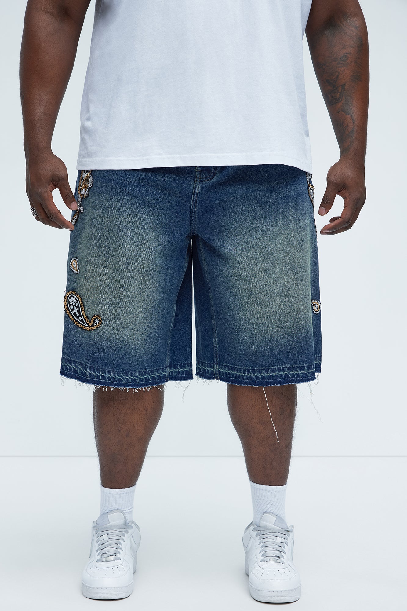Hilltop Paisley Relaxed Denim Short - Medium Blue Wash - Image 6