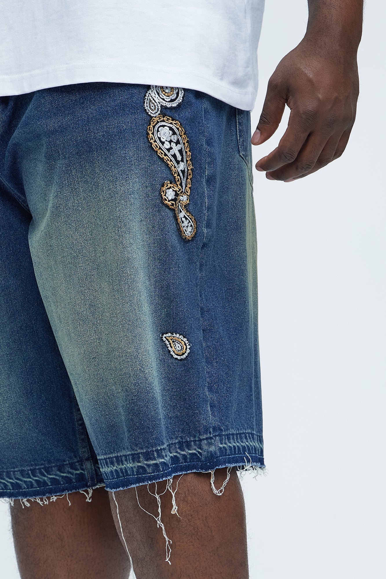 Hilltop Paisley Relaxed Denim Short - Medium Blue Wash - Image 8
