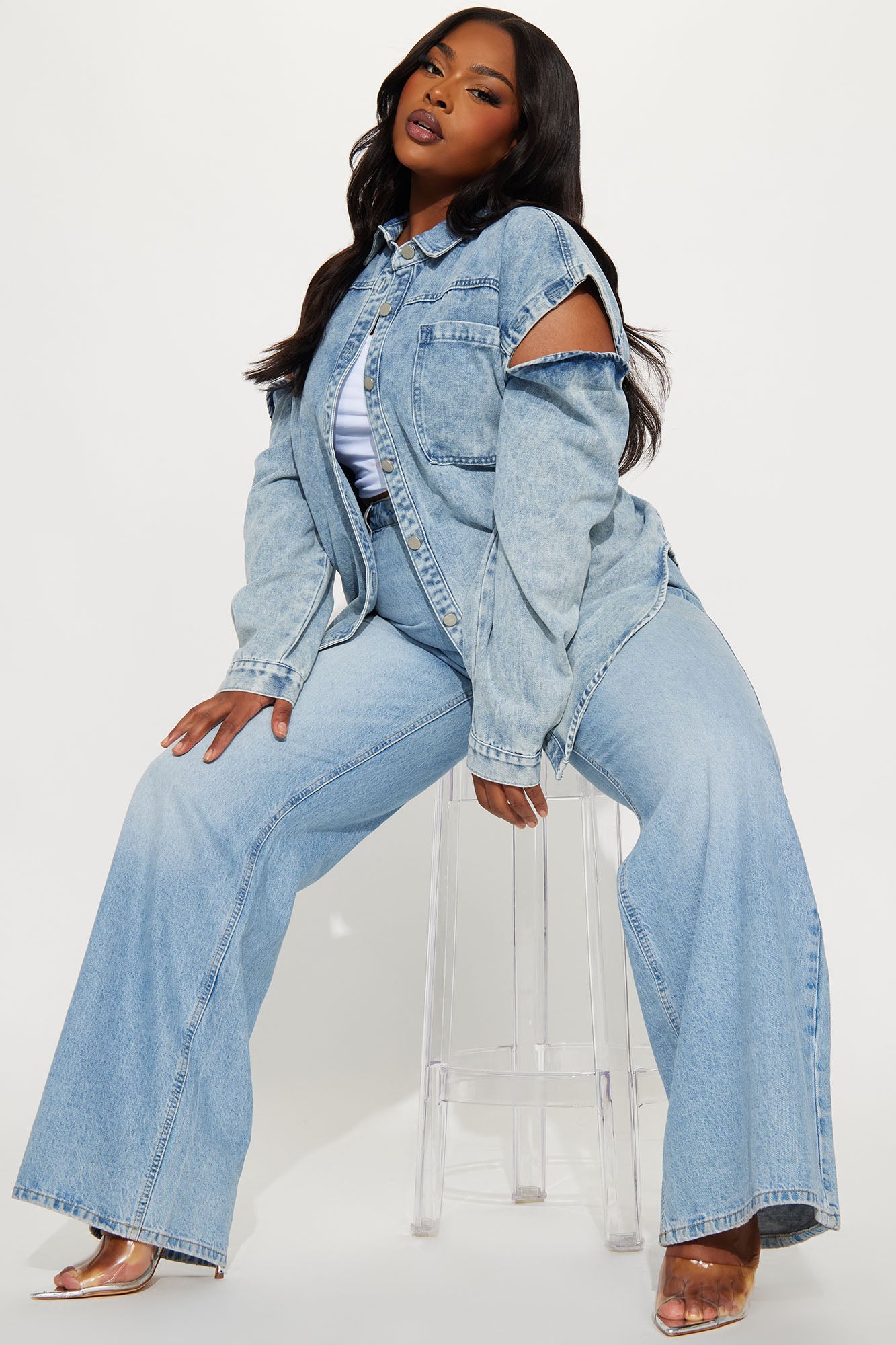 Feeling Grunge Denim Shacket - Light Wash - Image 6