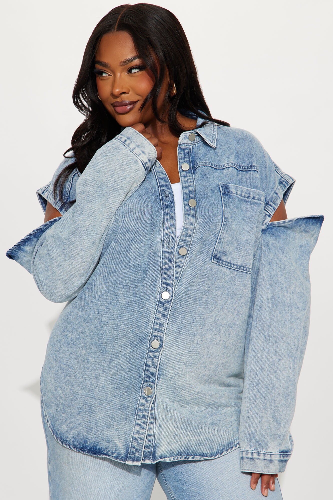 Feeling Grunge Denim Shacket - Light Wash - Image 7