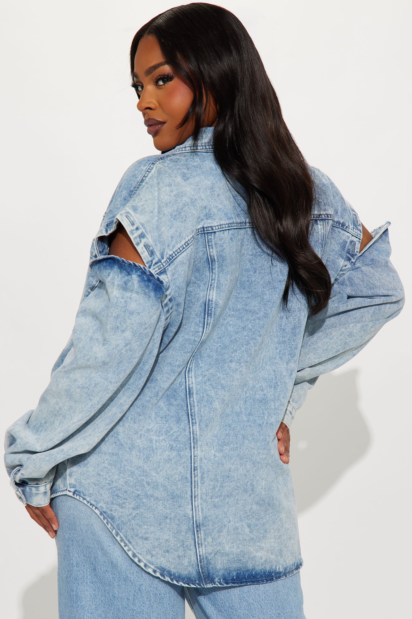 Feeling Grunge Denim Shacket - Light Wash - Image 8