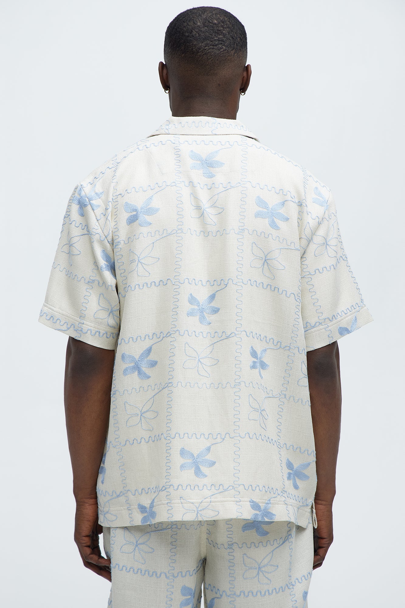 Embroidered Flowers Cuban Collar Button Up Shirt - Off White/combo - Image 4