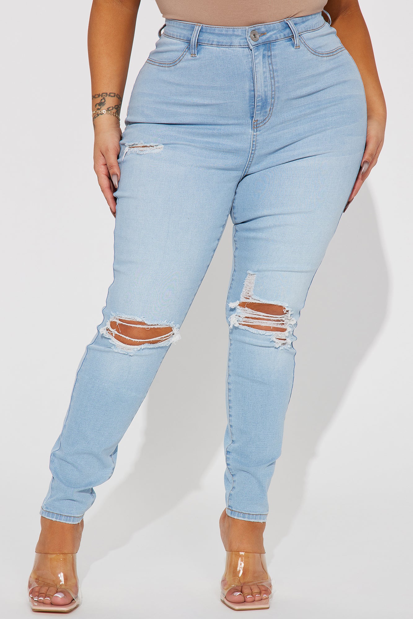 Booty Lifter Curvy Stretch Skinny Jean - Light Wash - Image 5