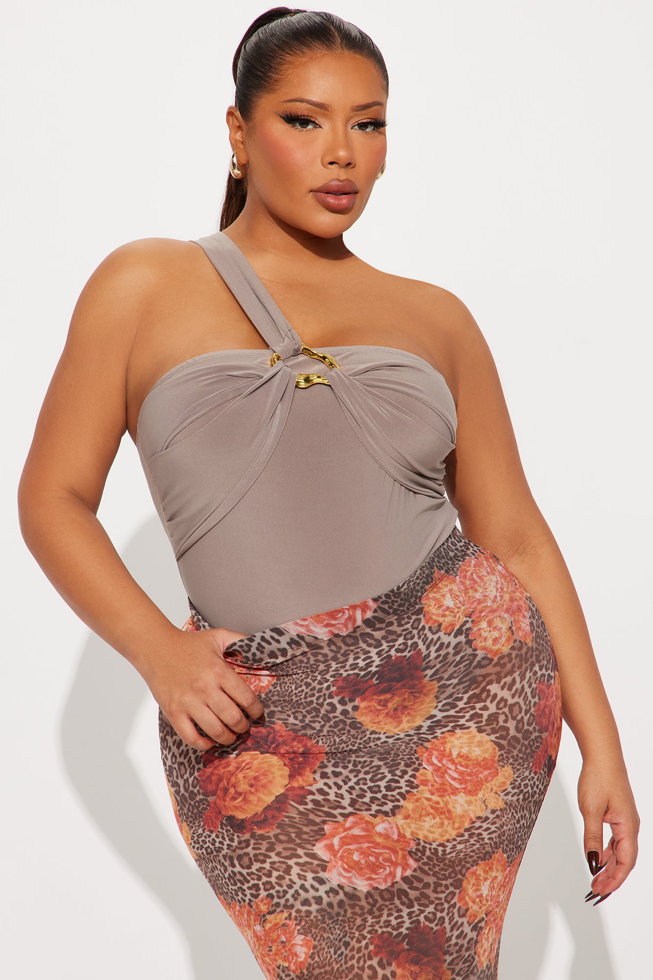 Annalise One Shoulder Ruched Bodysuit - Taupe - Image 7
