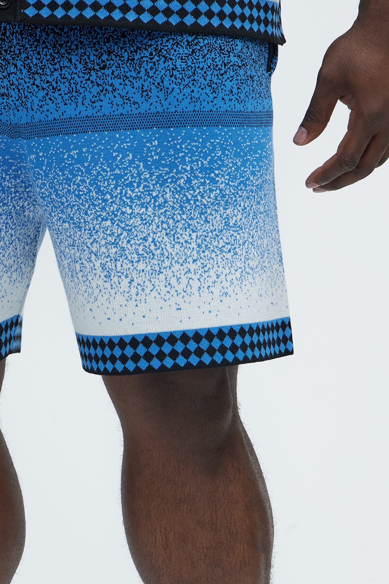 Day To Night Gradient Relaxed Knitted Shorts - Multi Color - Image 8