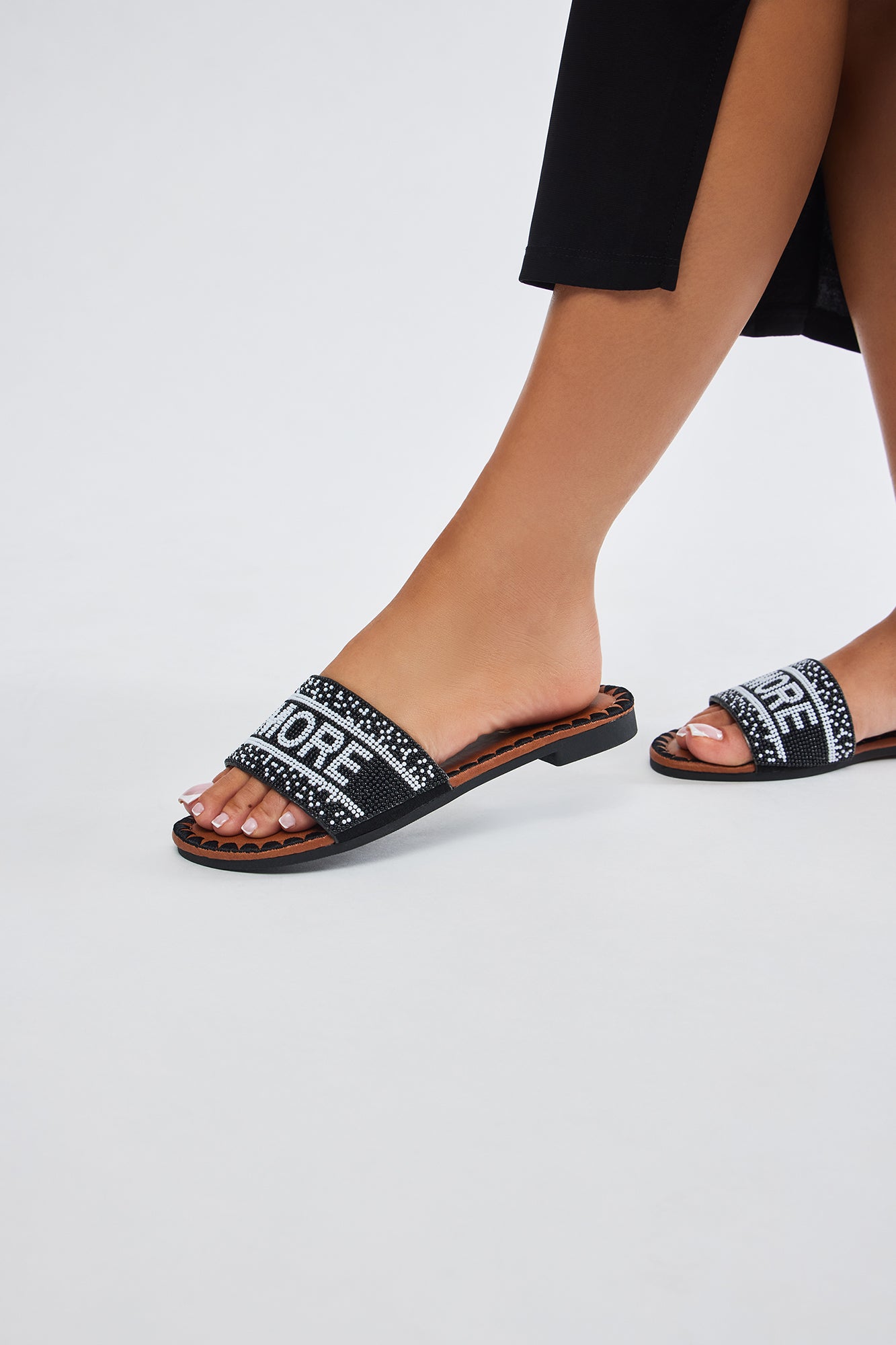 That's Amore Flat Sandals - Black - Image 4