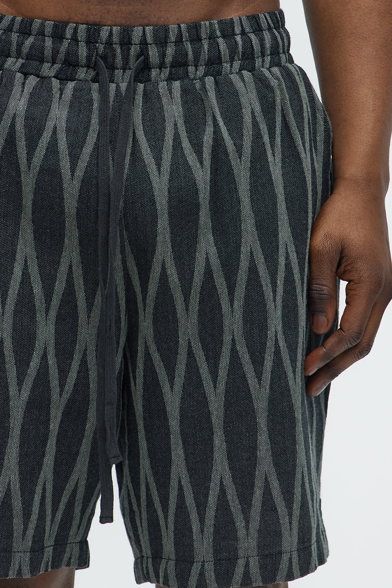 Waved Lines Shorts - Black/combo - Image 4