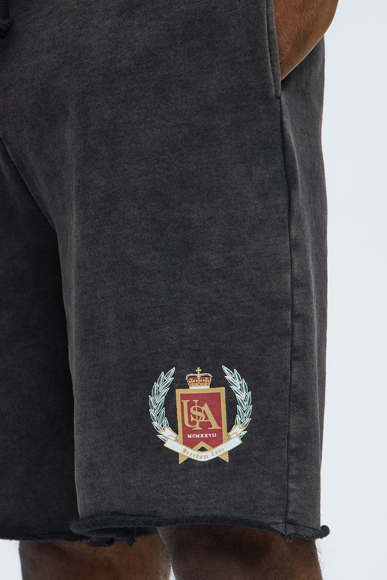 Utah Sweatshorts - Black - Image 3