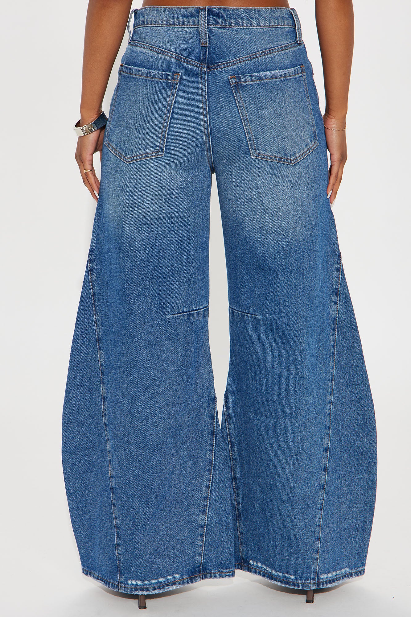 Hit The Road Barrel Flare Leg Jean - Medium Wash - Image 3