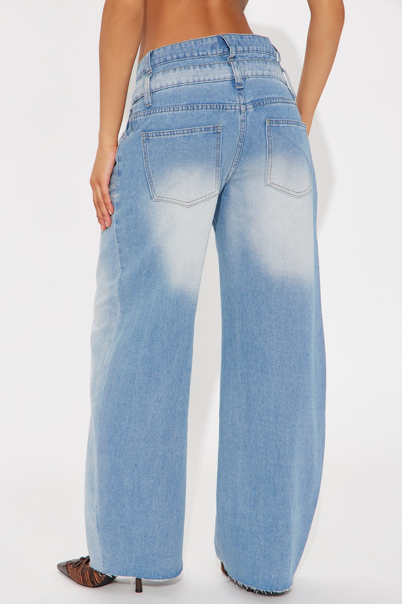 Jolie Double Waistband Wide Leg Barrel Jeans - Medium Wash - Image 3