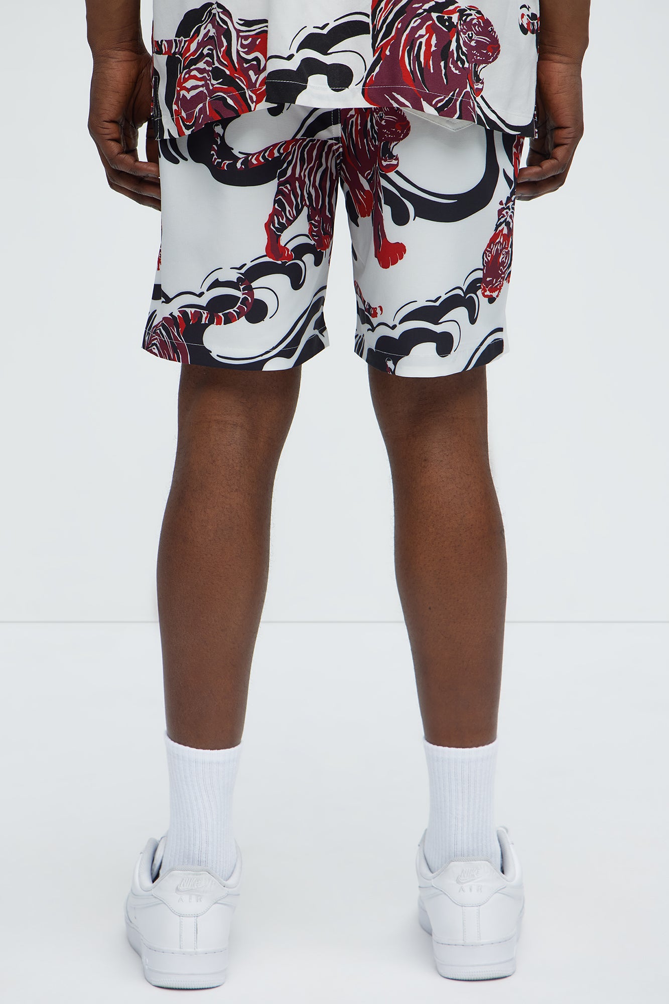 Tiger Waves Relaxed Shorts - White/combo - Image 4
