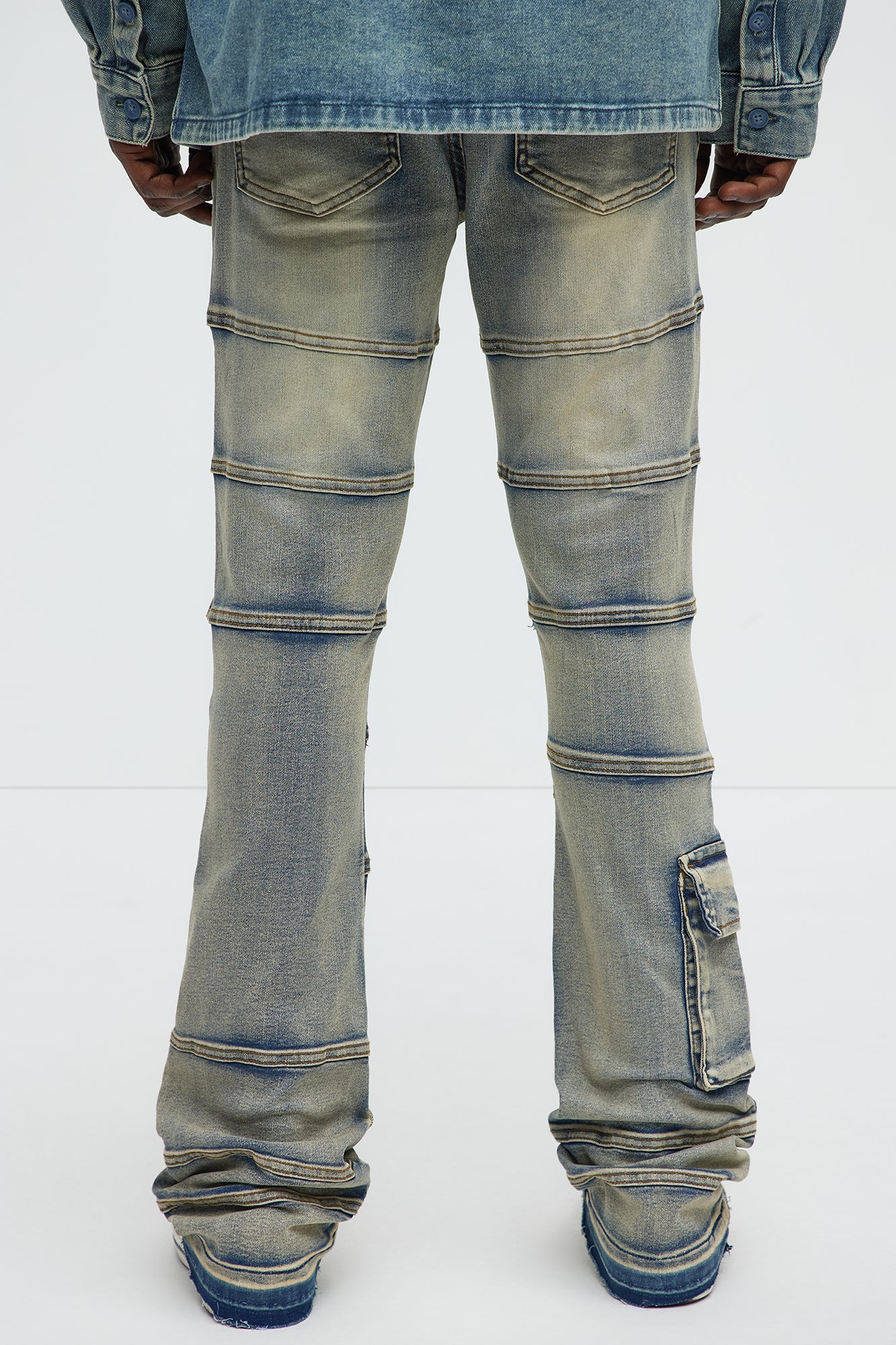 Stacked Skinny Flare Come Find Me Cargo Jeans - Light Blue Wash - Image 4