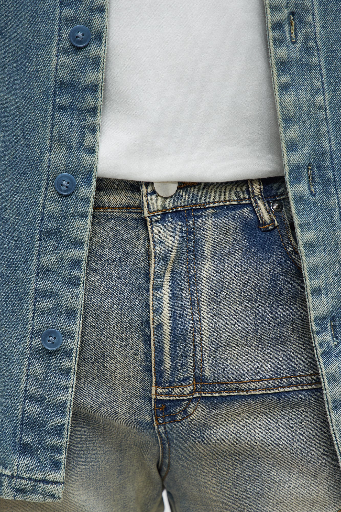 Stacked Skinny Flare Come Find Me Cargo Jeans - Light Blue Wash - Image 3