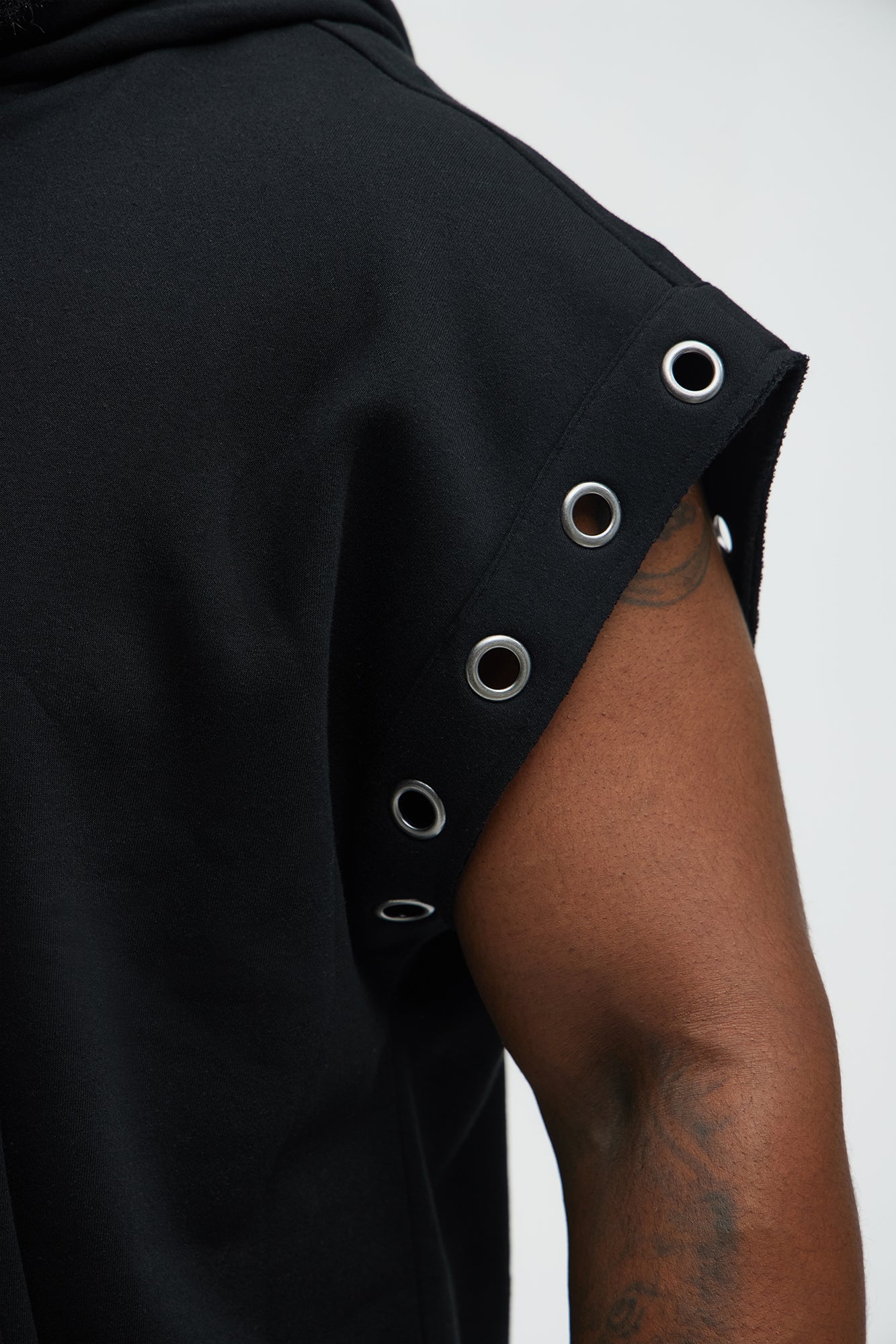 Tyson Ring Sleeveless Hoodie - Black - Image 7