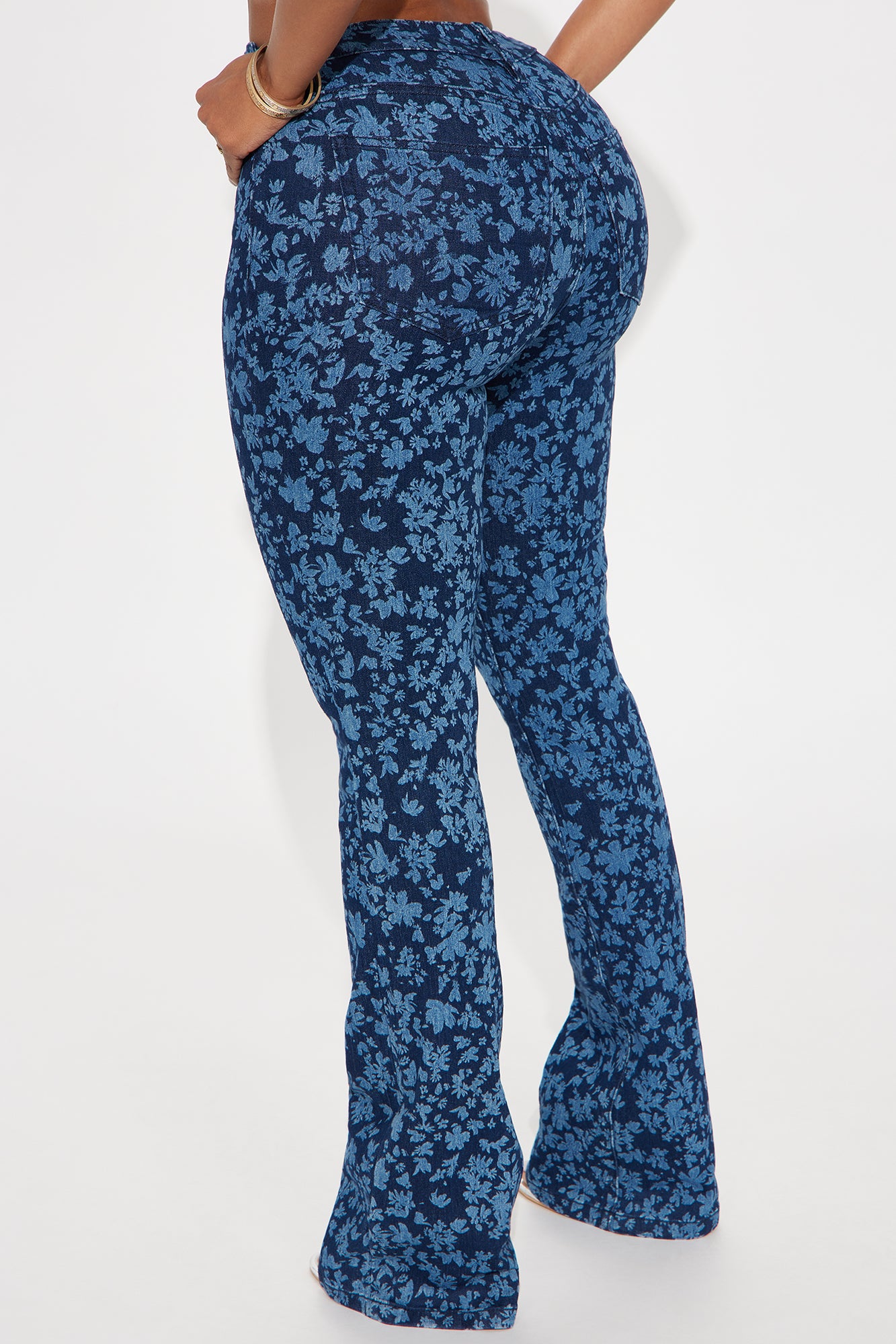 Free Spirit Stretch Bootcut Jeans - Dark Wash - Image 3