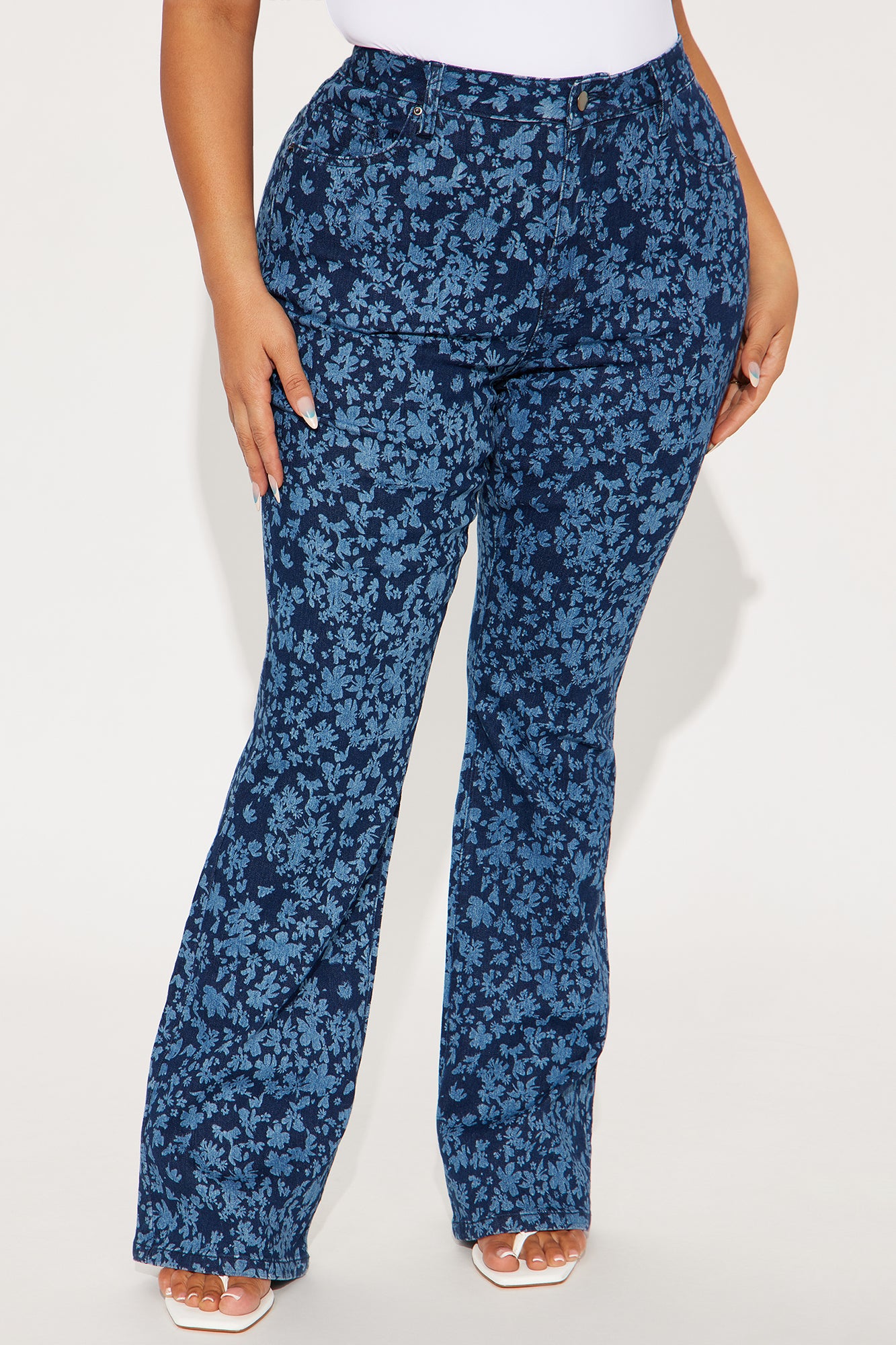 Free Spirit Stretch Bootcut Jeans - Dark Wash - Image 5