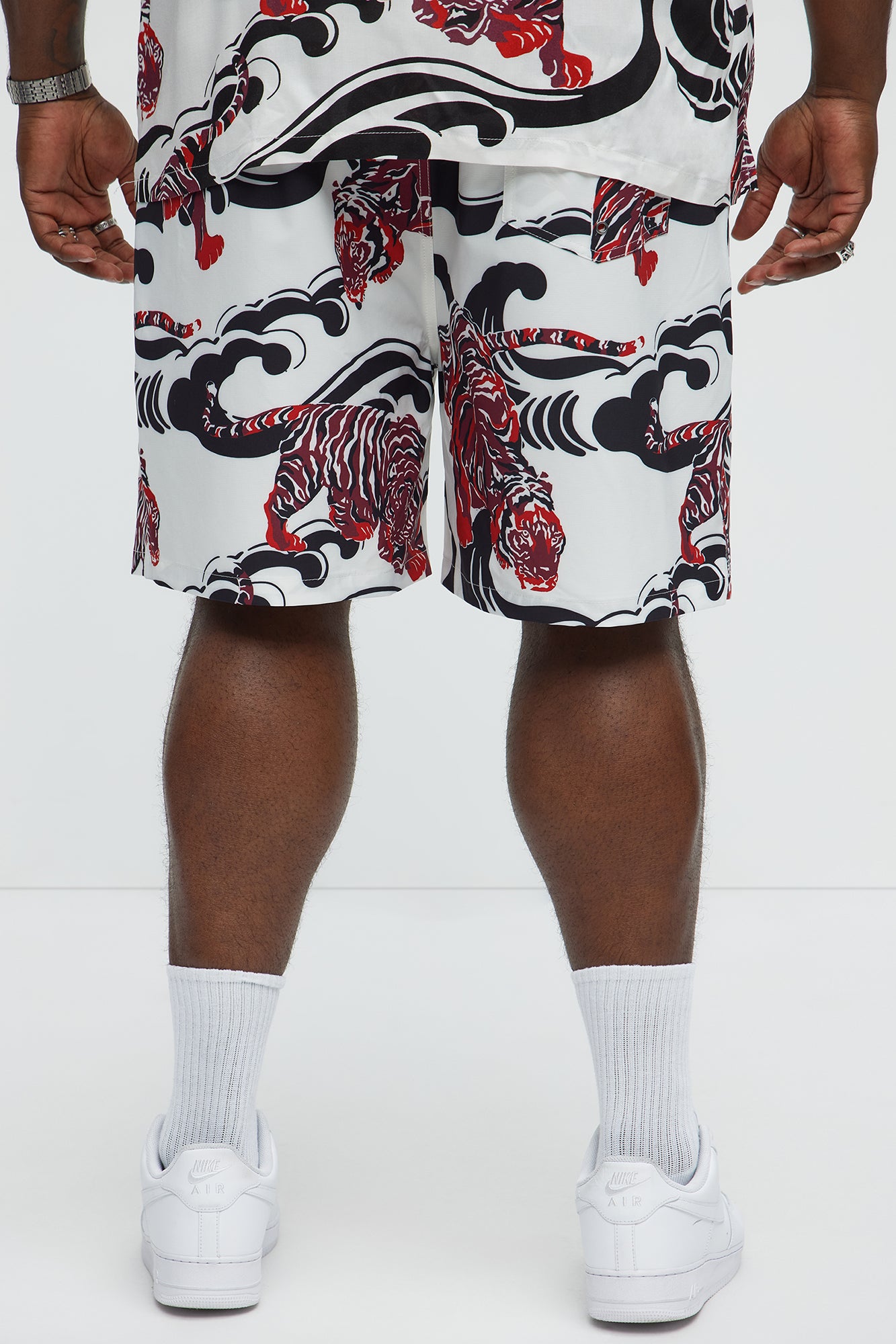 Tiger Waves Relaxed Shorts - White/combo - Image 8