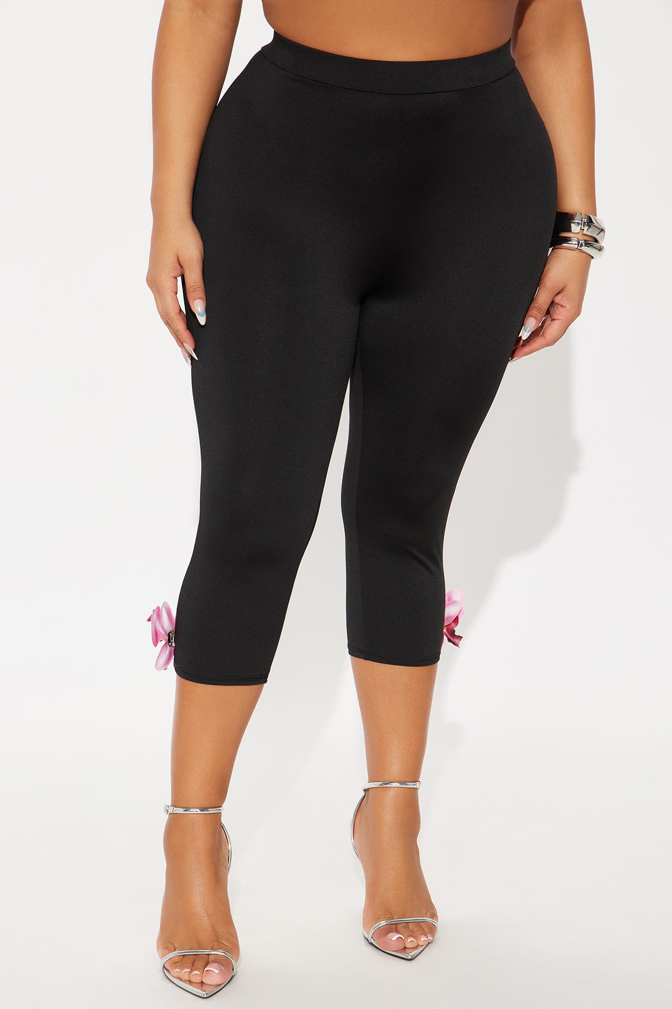 Leilani Hibiscus Capri Legging - Black - Image 5