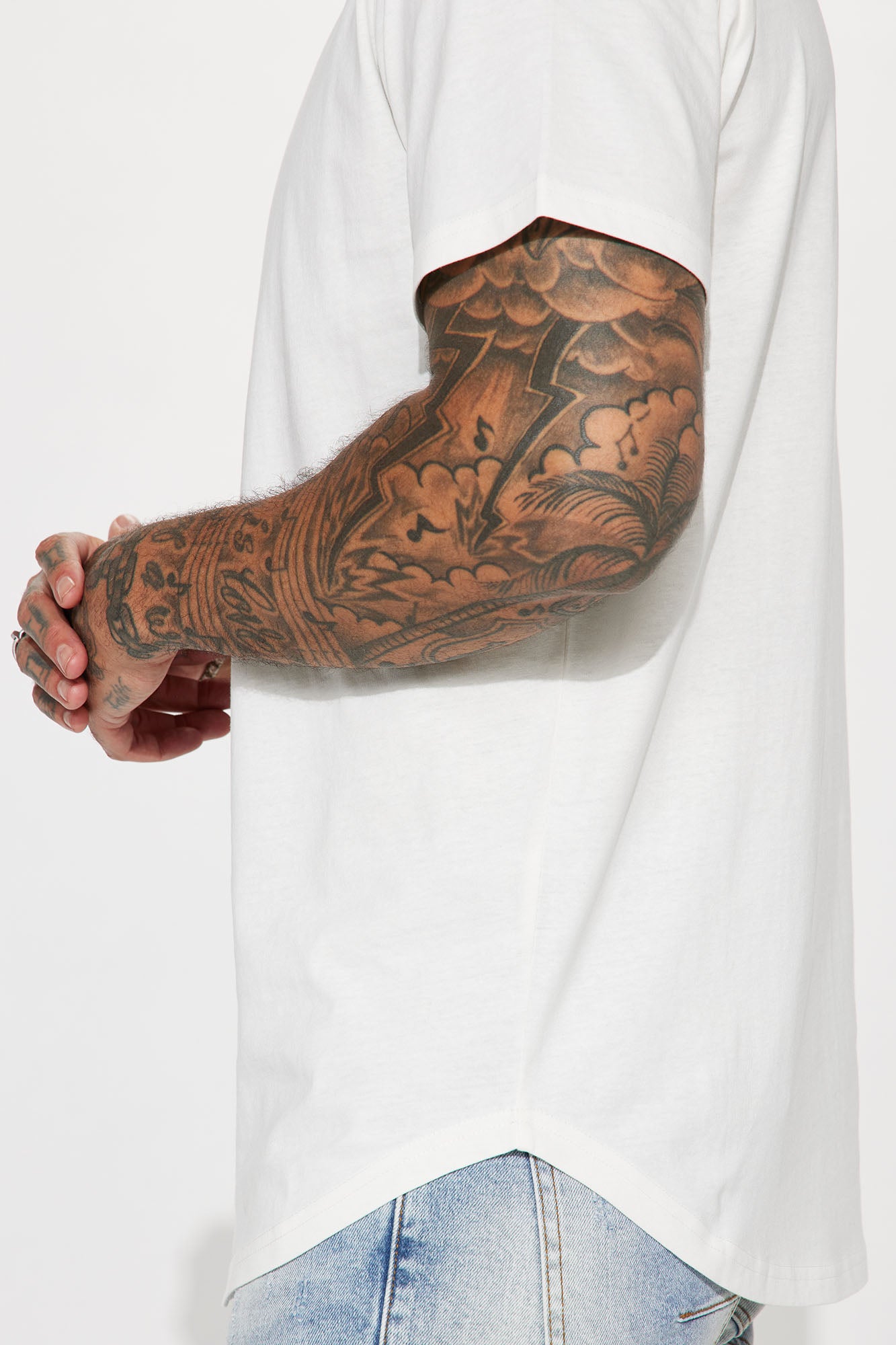 Essential Short Sleeve Scallop Crew Tee - White - Image 3