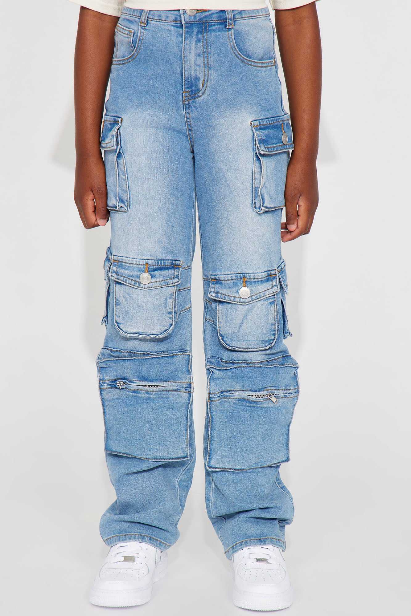 Mini Lily High Rise Cargo Jeans - Light Wash - Image 3