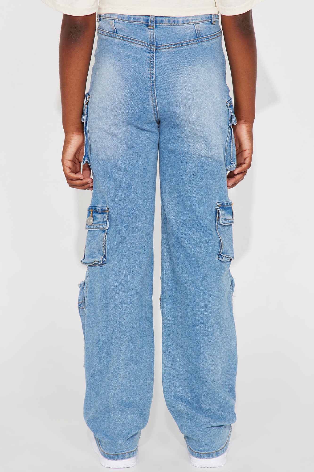 Mini Lily High Rise Cargo Jeans - Light Wash - Image 4