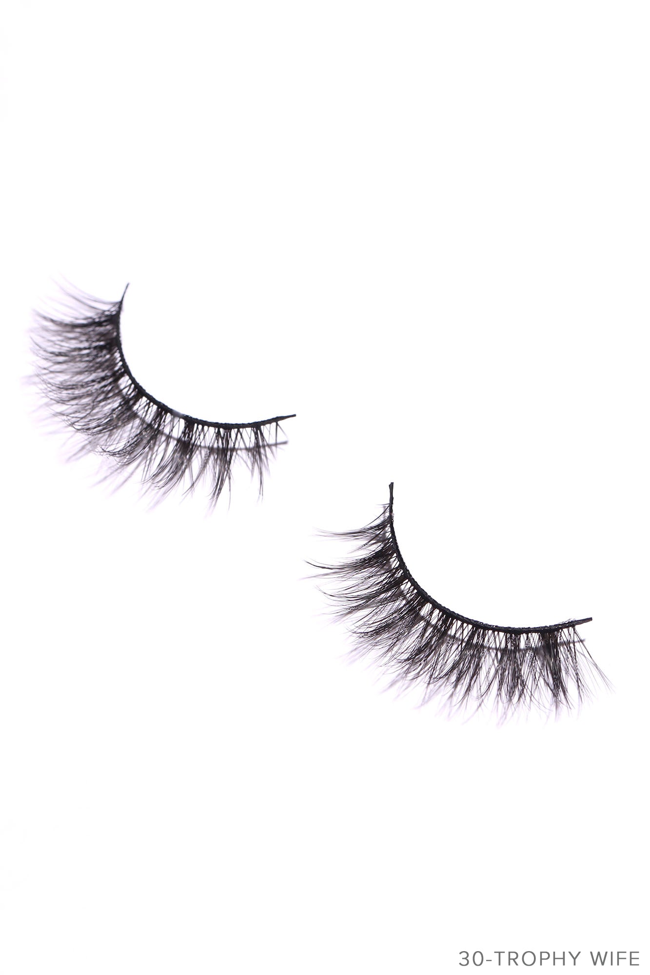 NOVABEAUTY Main Character Luxe Faux Lashes - Trophy Wife - Image 7