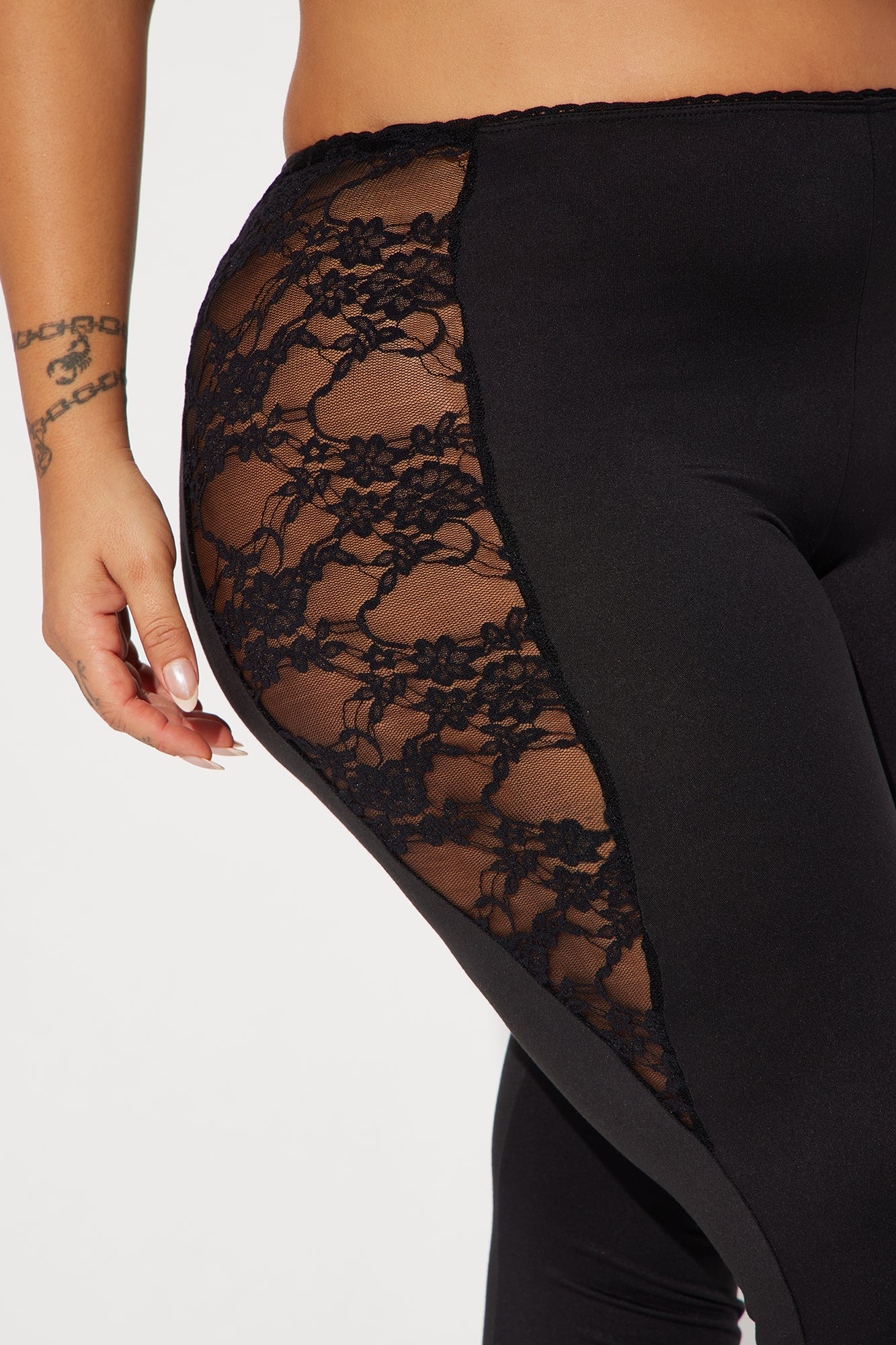 Beneath The Thorns Lace Capri Legging - Black - Image 6