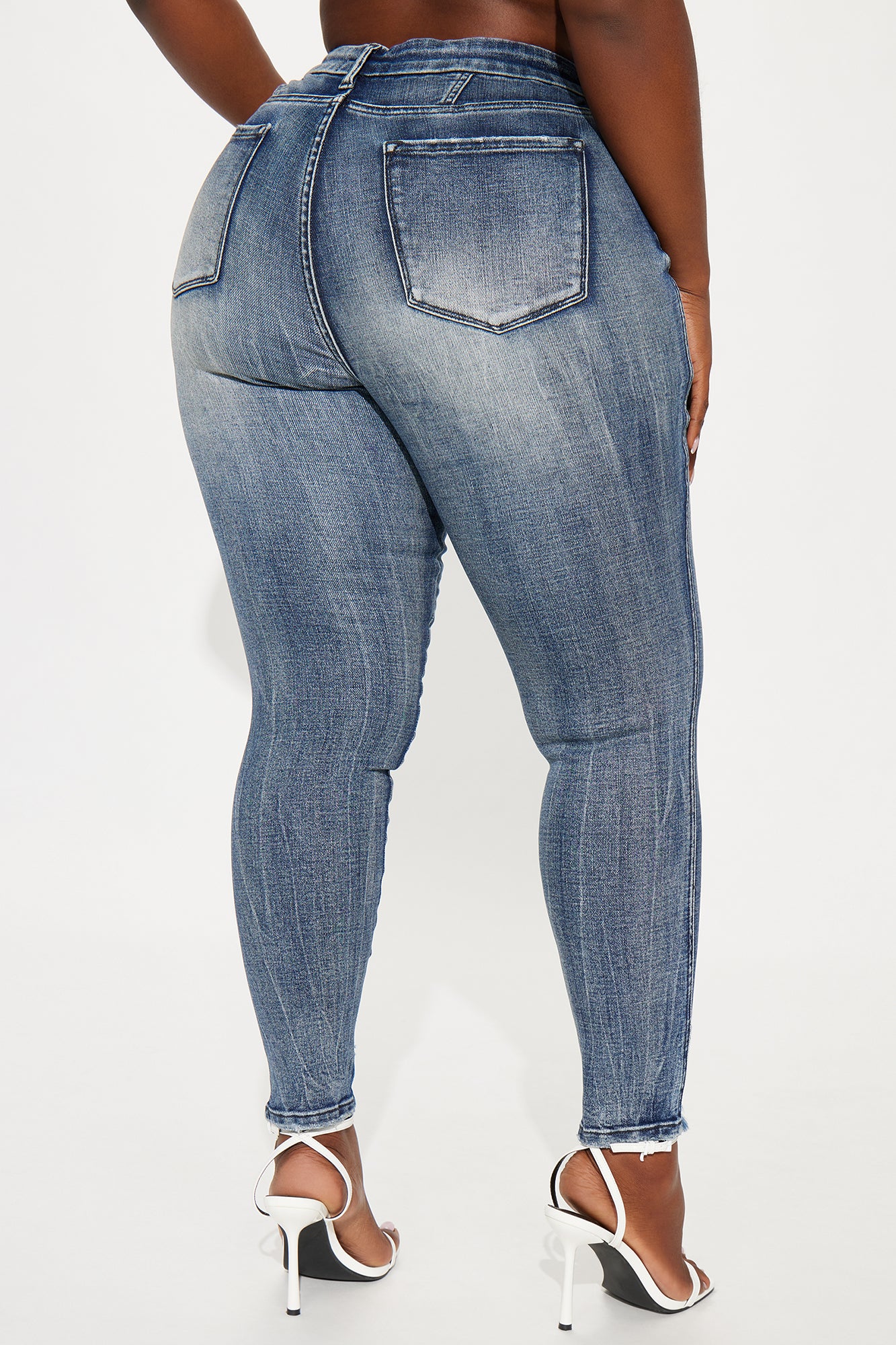 Long Story Short Sculpting Stretch Skinny Jeans - Medium Wash - Image 6