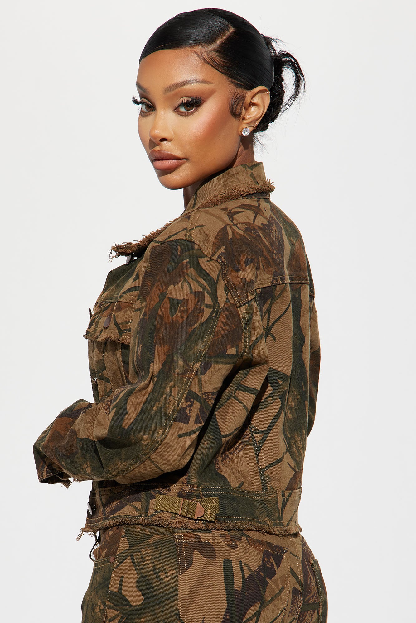 In The Wild Camo Trucker Jacket - Camouflage - Image 3