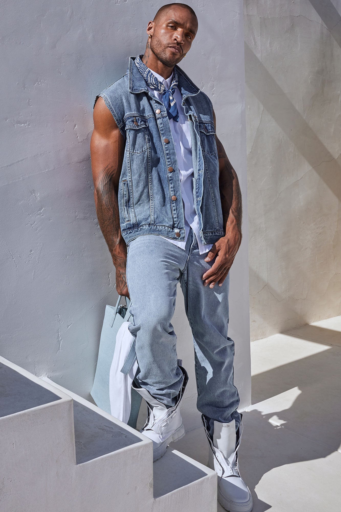 Dean Straight Jeans - Light Blue Wash - Image 3