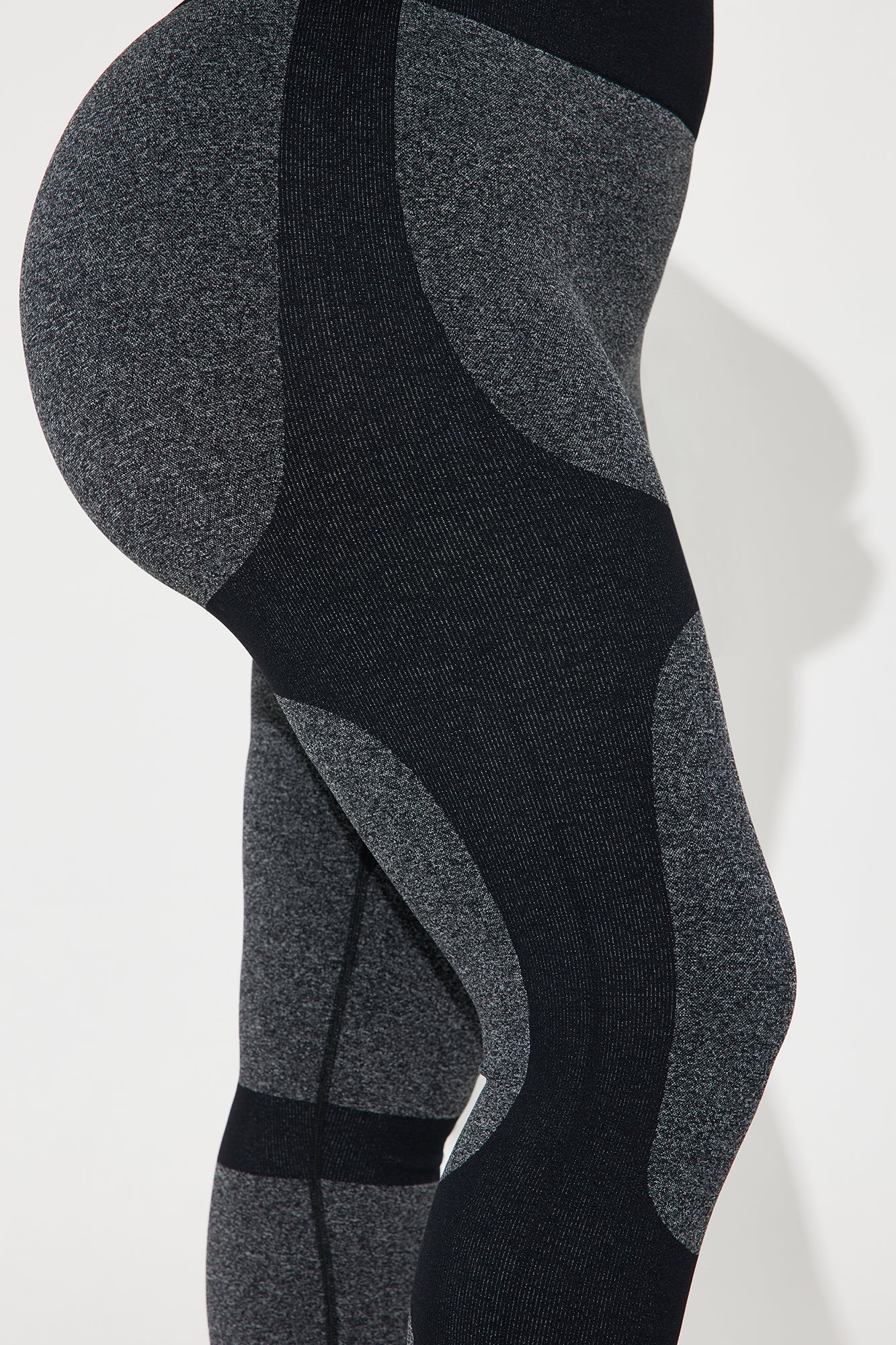 Train With Me Shaping Active Set - Black - Image 7