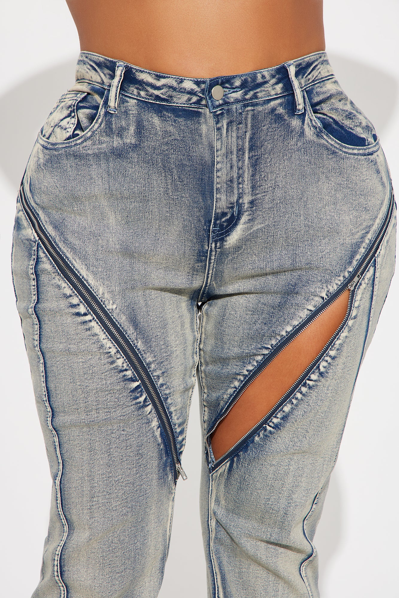 Locking In Stretch Straight Leg Jeans - Vintage Wash - Image 10