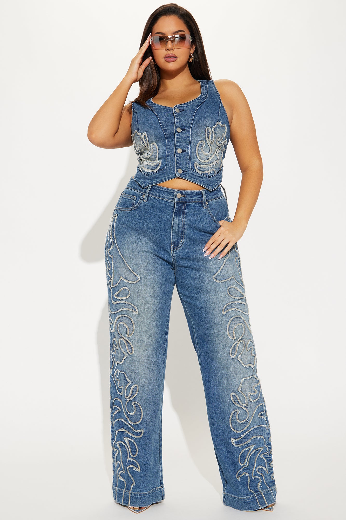 Della Stretch Straight Leg Jeans - Medium Wash - Image 5
