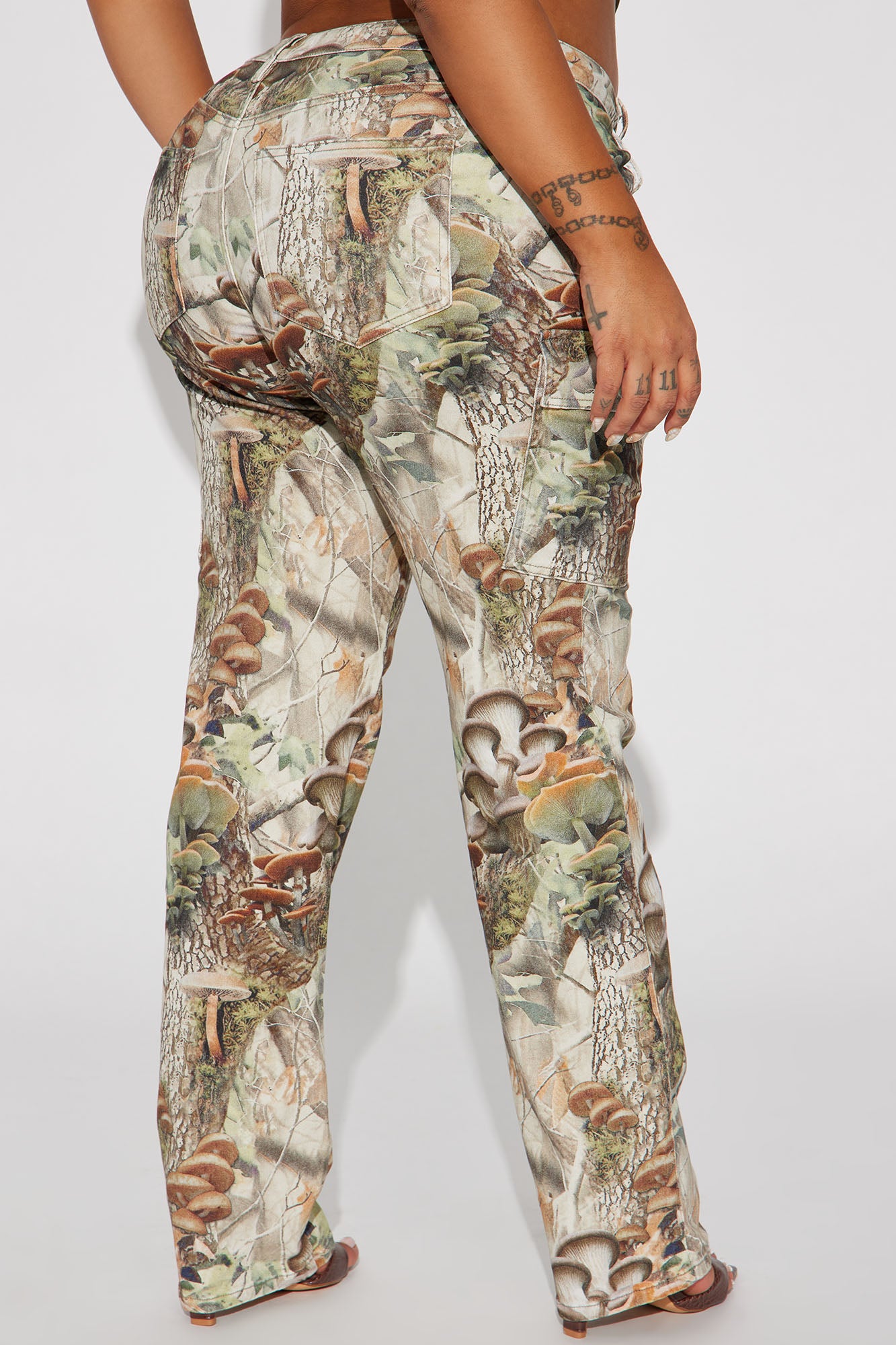 Weekend Trip Camo Stretch Cargo Jean - Taupe/combo - Image 7